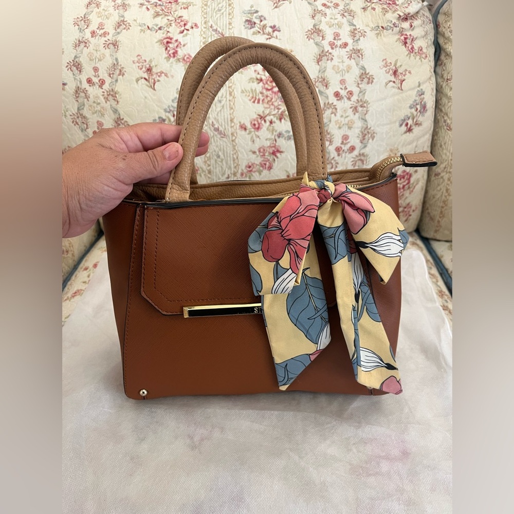 Steve Madden Brown Satchel with Floral Scarf Like New 11x8 - Picture 2 of 8